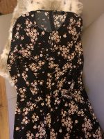 Hallhuber Jumpsuit schwarz Blumen Gr. L Brandenburg - Panketal Vorschau