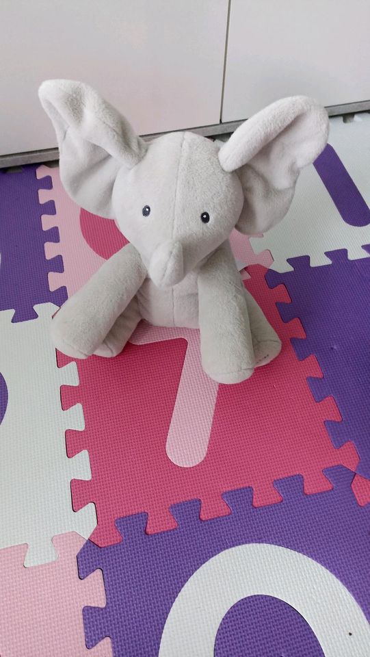 Baby Spielzeug Elefant Flappy in Zeven
