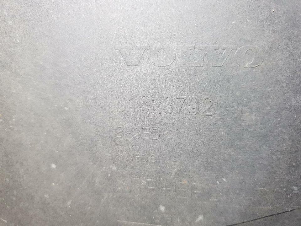 Volvo V70 Heck-Stoßstange hinten 31323792 Kombi in Bergkamen