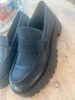 Schwarze Loafer mit dicker Sohle - Stradivarius Hessen - Heppenheim (Bergstraße) Vorschau