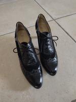 schwarze Lack-Pumps, echtes Leder, Größe 5,5 von Peter Kaiser Nordrhein-Westfalen - Oerlinghausen Vorschau