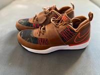 Nike Zoom Revis TXT EXT Camo Gr. 42,5 / US9 / UK 8 Sachsen - Grüna (Sachsen) Vorschau