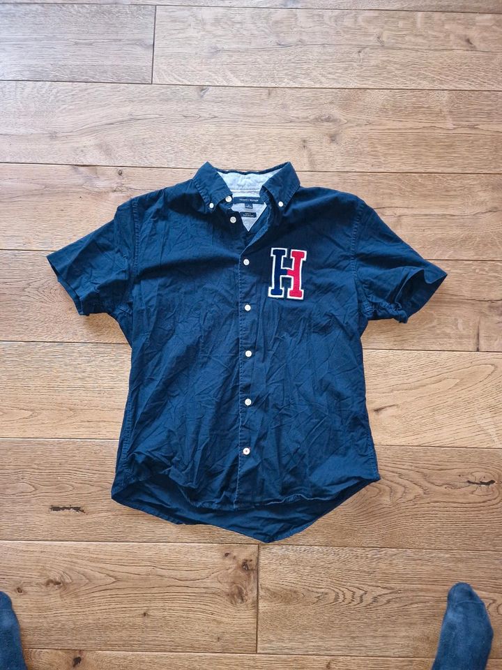 Original Tommy Hilfiger Hemd Gr. M in Fürth