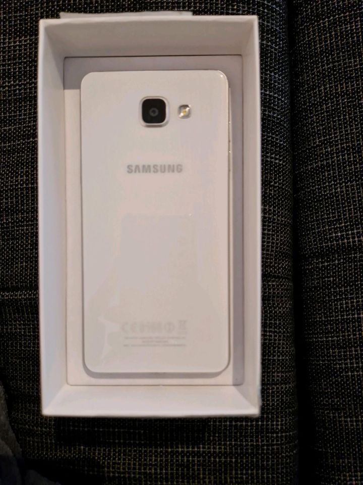 Samsung Galaxy A5 2016 16GB in Harrislee