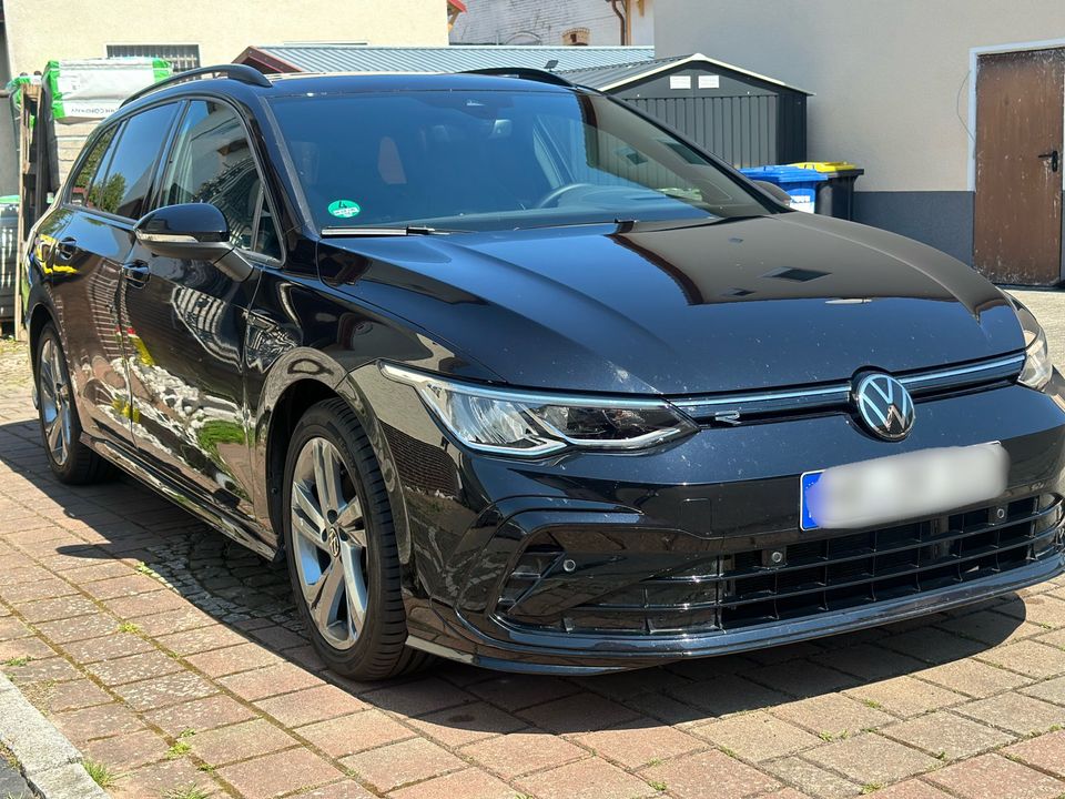 VW Golf 8 Variant R-Line 140KW Standheizung Garantie in Wabern