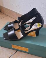 schwarze Echtleder Sandaletten High Heels Janet D. Neu OVP Gr. 36 München - Allach-Untermenzing Vorschau