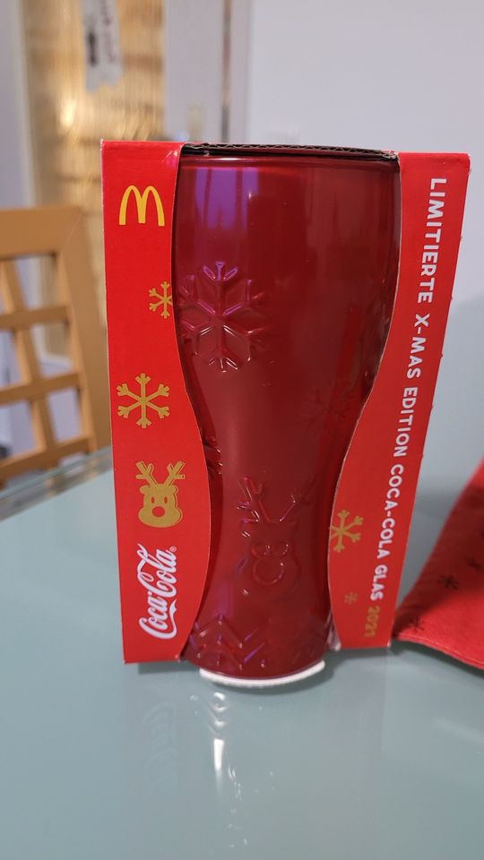 Mc Donalds Coca Cola Glas 2021 ROT (X-MAS) Special Edition in Lohfelden