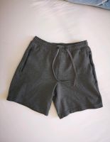 Pull & Bear Shorts Gr. S Herren kurze Hose Jogginghose grau Baden-Württemberg - Müllheim Vorschau