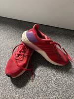 Rote Adidas Ultra Boost in 41 1/3 Rheinland-Pfalz - Neuwied Vorschau