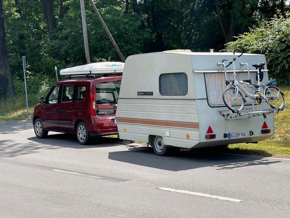 Fiat Doblo - Camping Gespann - DDR Wohnwagen - Dachzelt in Hoyerswerda