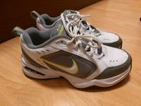 Nike Air Monarch Trainingschuhe Gr.41,Teilweiseleder, Weiß-grau Baden-Württemberg - Ulm Vorschau