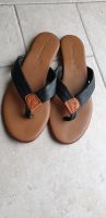 Tamaris Leder Flip Flop/ Gr.41 / schwarz und Silber  NEU! Nordrhein-Westfalen - Burscheid Vorschau