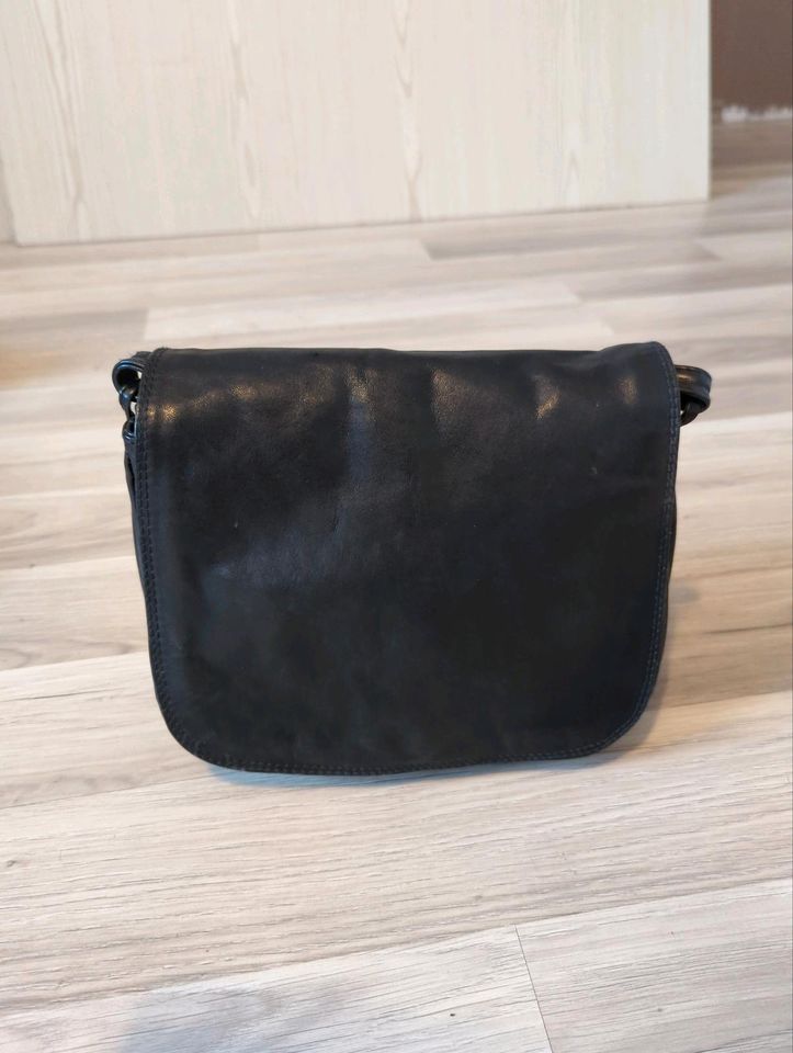 Neuware Handtasche Leder schwarz ca 25x18 cm in Quickborn