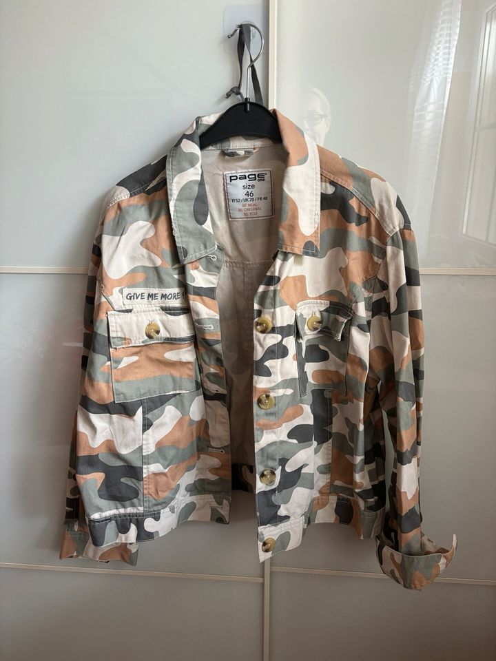 Damen Jeansjacke Camouflage XL in Niddatal