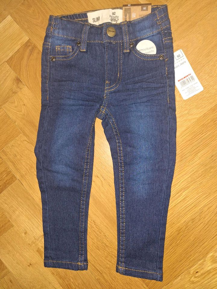 Slim Fit Jeans verstellbar in Grabfeld