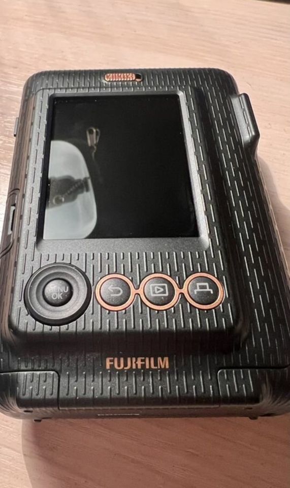 FujiFilm Instax Kompaktkamera in Süsel