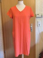 Kleid M 38 Sommerkleid V-Ausschnitt kurzarm zwei Taschen midi Pol Koblenz - Goldgrube Vorschau