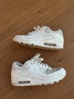Nike Air Sneaker Damen weiß Größe 40 Niedersachsen - Rastede Vorschau
