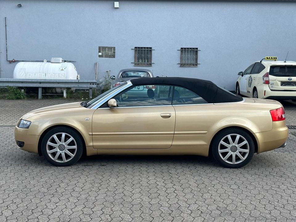 Audi A4 1.8 T quattro Cabrio - Leder - Navi - Xenon in Bornheim