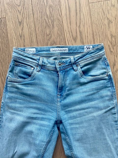 Baggy Style Pepe Jeans Gr. 26/28 NP war 99€ in München