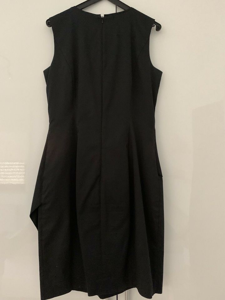 S.Oliver Kleid Cocktailkleid in schwarz Gr. 36 in Fellbach