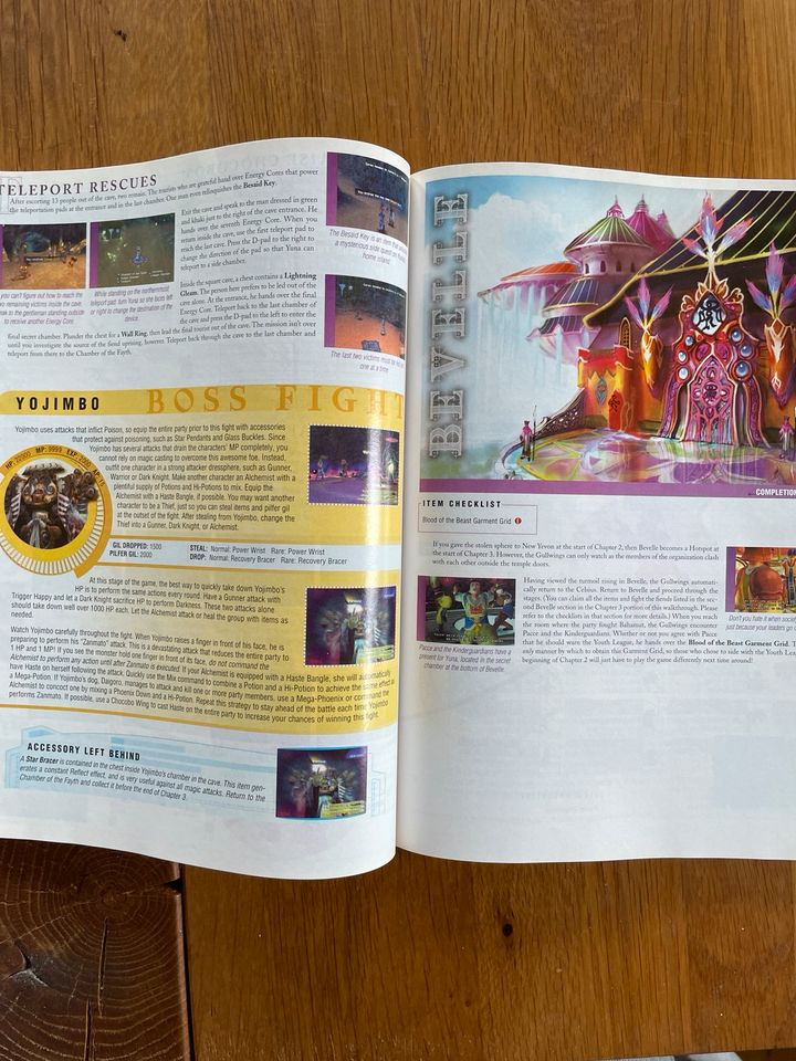 Final Fantasy X-2 (10-2) Official Strategy Guide (Lösungsbuch) in Hamburg