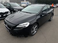 Volvo V40 Kinetic *LED*Navi*Rückfahrkamera* Niedersachsen - Bad Salzdetfurth Vorschau