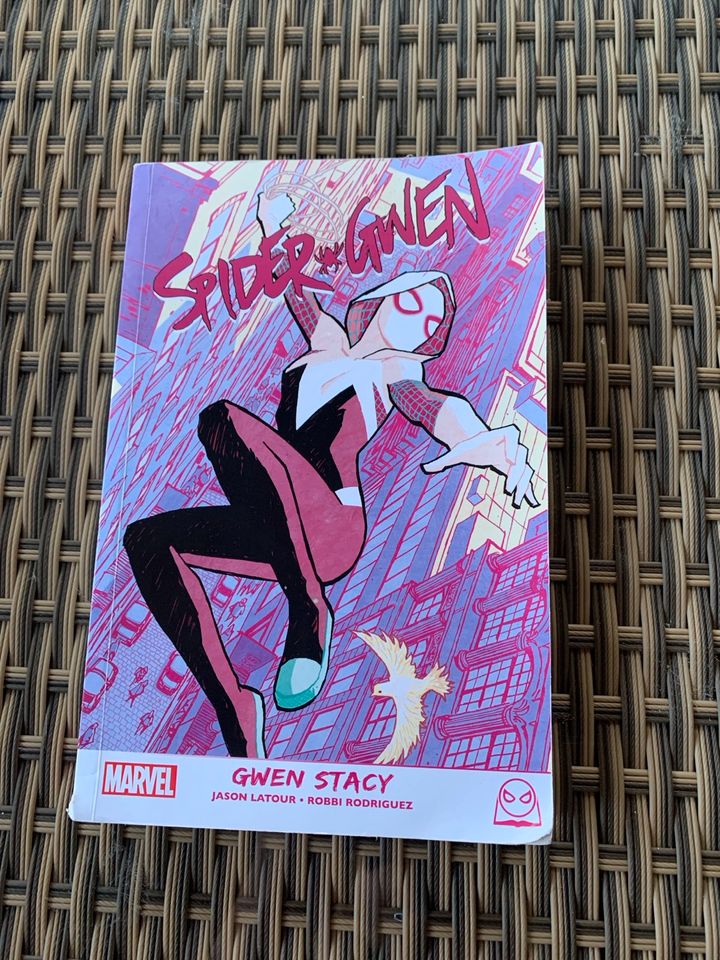 Spier-Gwen Comic Buch Marvel in Oberkrämer