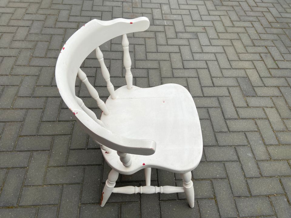 handgefertigten Massivholz-Stuhl in Detmold