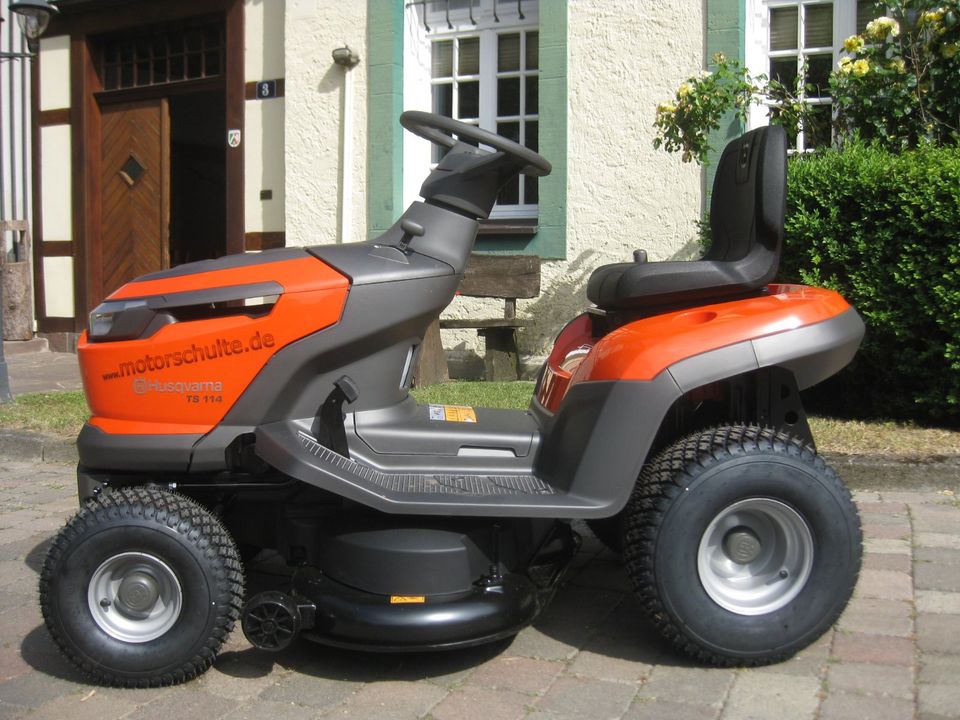 NEU Husqvarna TS 114 Rasentraktor Aufsitzmäher automatik 97 cm in Borchen