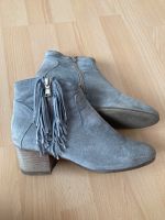 Manas Stiefeletten hellgrau grau Gipsy mit Fransen 38 Bayern - Waakirchen Vorschau