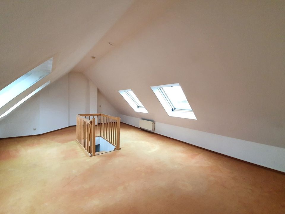3-Zimmer mit 75 m² Wohnfläche zzgl. 24 m² Nutzfläche im Spitzboden im Ahlener Norden zu verkaufen! in Ahlen