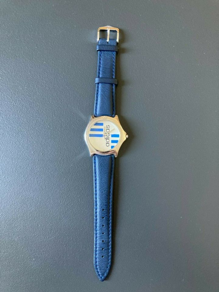 Adidas Armbanduhr in Drachselsried