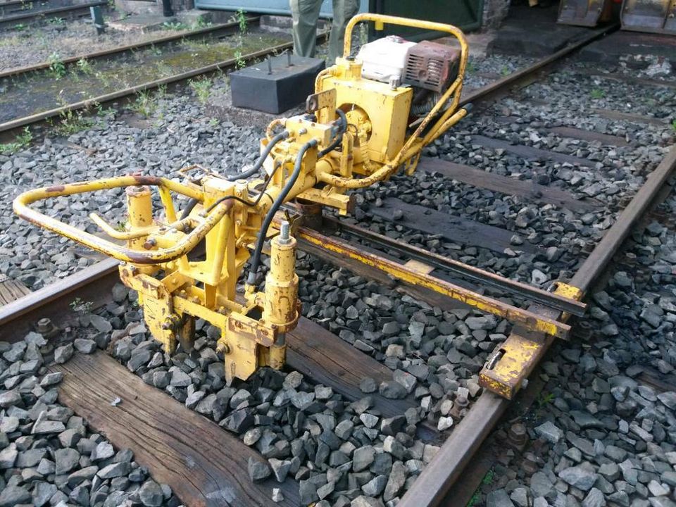 Stumec Geismar Robel Gleisbau Cemafer Bahn rail in Gummersbach