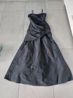 Vera Mont Abendkleid lang schwarz Gr. 34 Nordrhein-Westfalen - Jüchen Vorschau