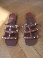 Sandalen mit Nieten Düsseldorf - Bilk Vorschau