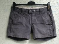 DIESEL Vintage Da. Shorts Kurze Hose Sommerhose USED Gr.30 Neuw. Kiel - Hasseldieksdamm Vorschau