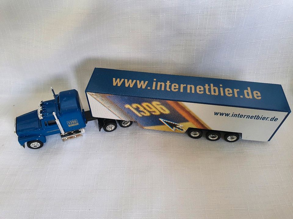 Werbetruck Biertruck LKW 1396 Internetbier in Halle