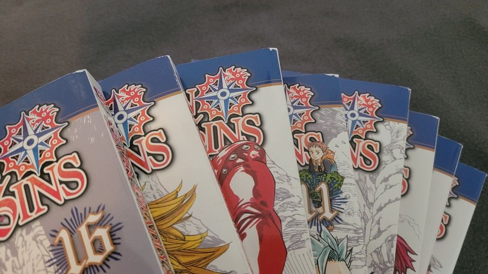 Seven Deadly Sins Manga Volume 1-17 Englisch Nakaba Suzuki in Darmstadt