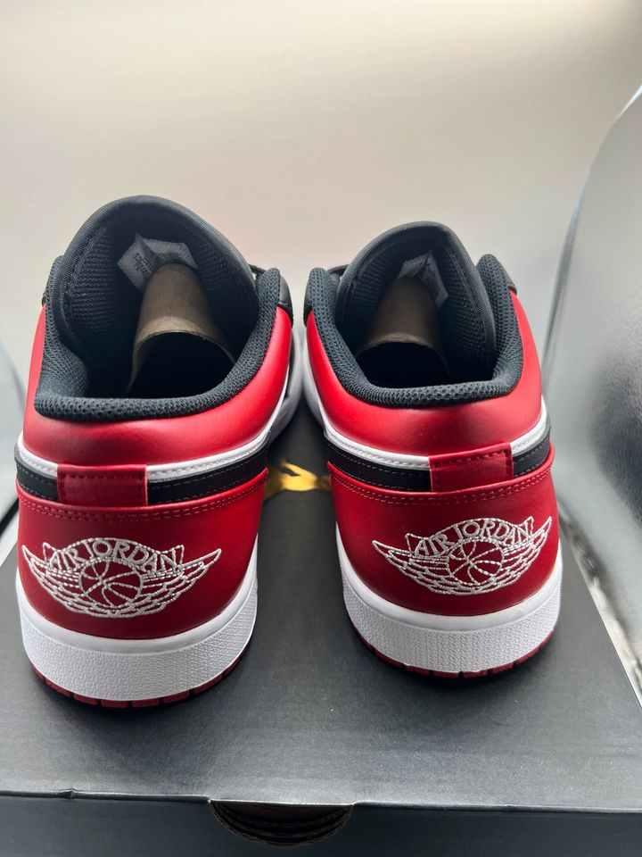 Air Jordan 1 low „Bred Toe“ Gr.42,5 & 43 & 46 in Bremen