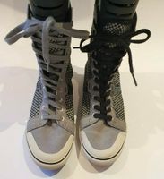 Vans Sneaker Chucks hohe Turnschuhe Damen Größe 38 kariert grau Nordrhein-Westfalen - Gangelt Vorschau