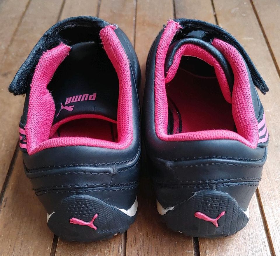 PUMA Sneaker mit Klettverschluss Gr. 28 schwarz in Köln