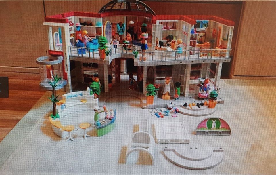 Playmobil Einkaufszentrum mit Erweiterung in Eggermühlen