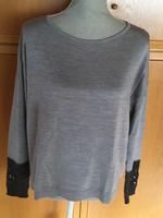 Dünner grauer Feinstrickpullover von Biba in Größe M Hessen - Griesheim Vorschau