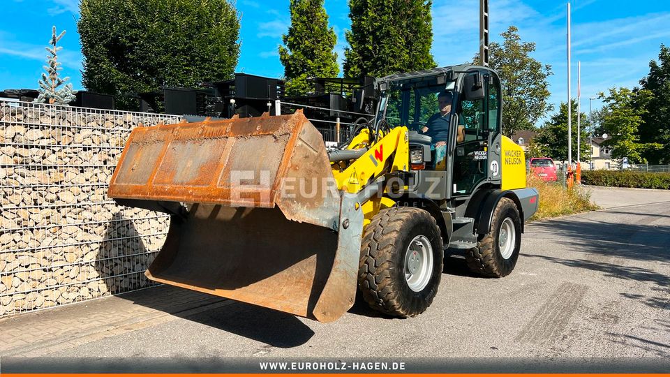 Wacker Neuson WL60 mit Klappschaufel nur 865 Bh, BJ 2019 Radlader in Hagen