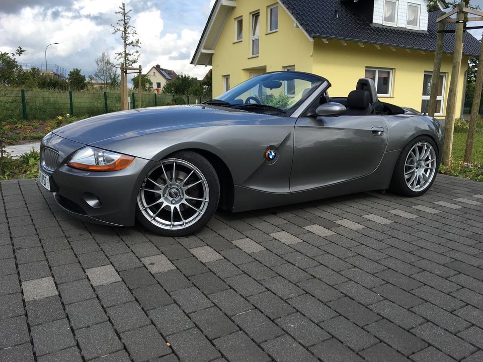 BMW Z4 E85 3.0 OZ 18" in Gießen