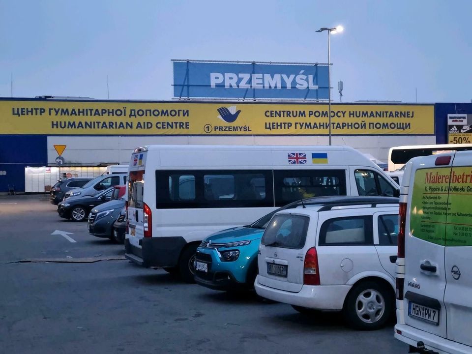 ANGEBOT:Ukraine Hilfe Fahrer C/CE D/DE mit 95 für Hilfstransporte in Leezen MV