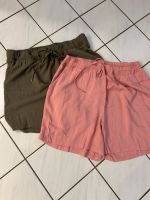 2 kurze Damen Shorts Wandsbek - Hamburg Tonndorf Vorschau