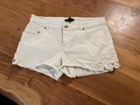 Jeans Shorts Hot Pants mit Spitze von H&M Rheinland-Pfalz - Steinwenden Vorschau