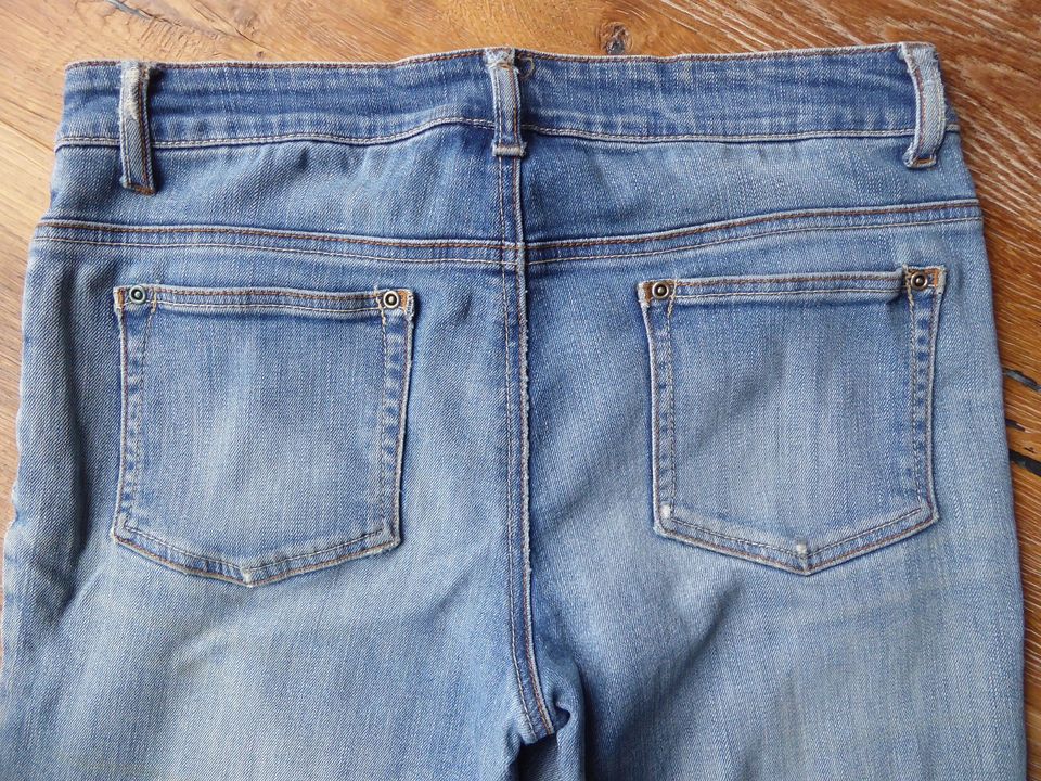 Denim Jeans Gr. 38 Kiabi Woman ausgewaschen Stretch TOP in Eitensheim